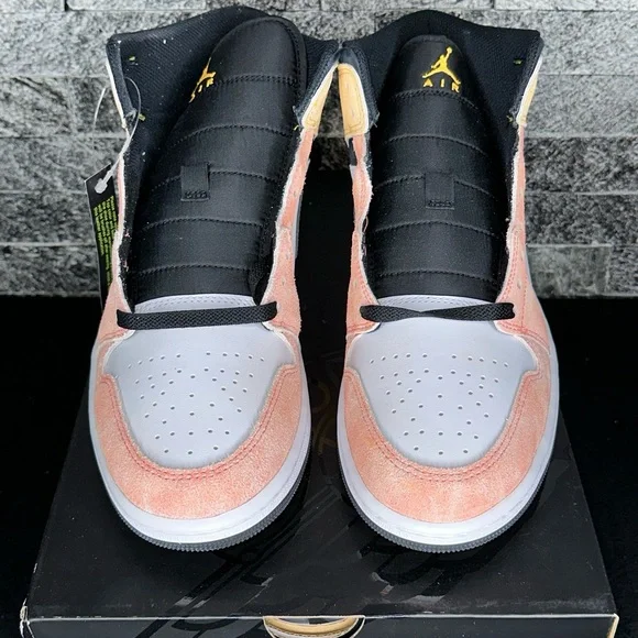 Air Jordan Mid SE Flight Club